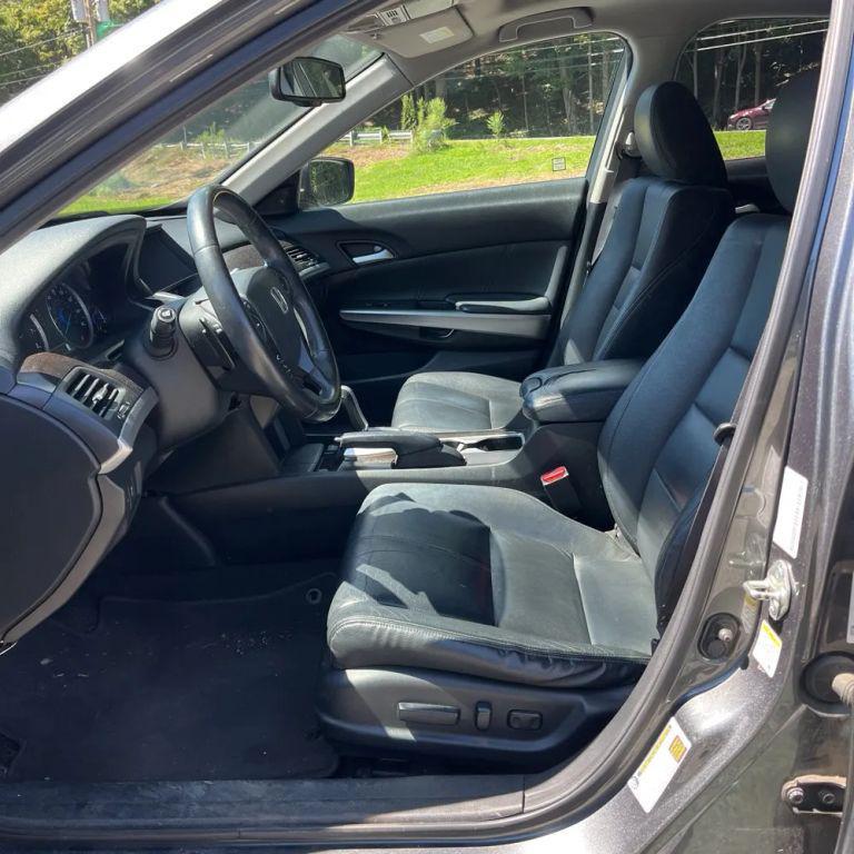 used 2013 Honda Crosstour car, priced at $12,900