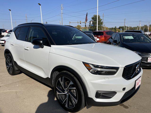 used 2020 Volvo XC40 car, priced at $24,995