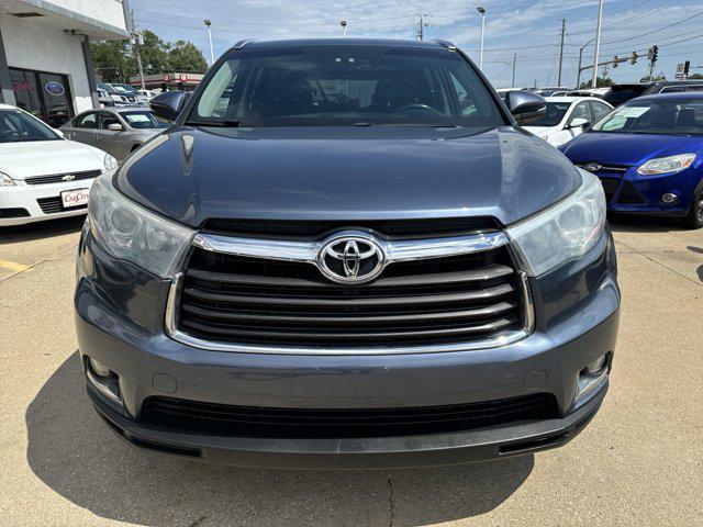 used 2015 Toyota Highlander car, priced at $19,995