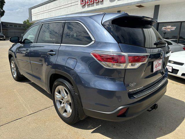 used 2015 Toyota Highlander car, priced at $19,995