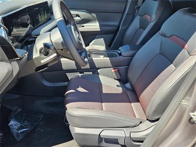 new 2025 Nissan Kicks car, priced at $26,712