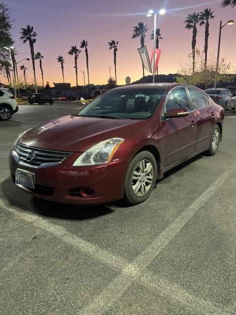 used 2010 Nissan Altima car