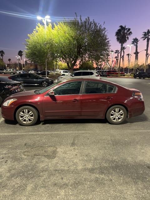 used 2010 Nissan Altima car