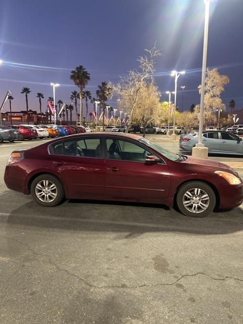 used 2010 Nissan Altima car