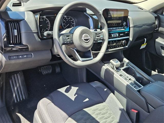 new 2025 Nissan Pathfinder car, priced at $39,368