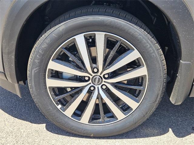 new 2025 Nissan Pathfinder car, priced at $49,452