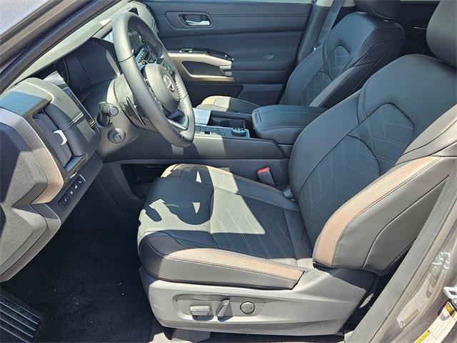 new 2025 Nissan Pathfinder car, priced at $49,452