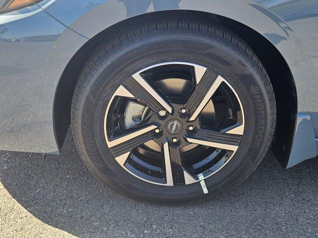 new 2025 Nissan Sentra car, priced at $22,958
