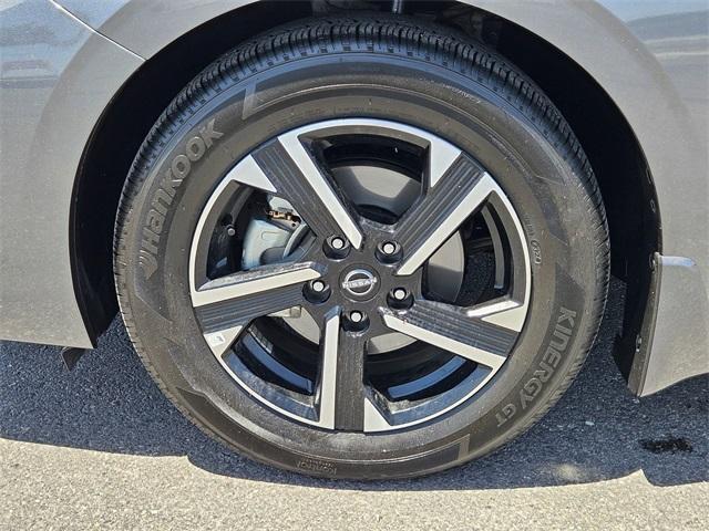used 2025 Nissan Sentra car, priced at $19,487