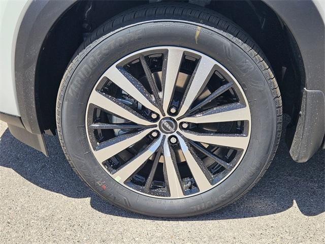 new 2025 Nissan Pathfinder car, priced at $49,246