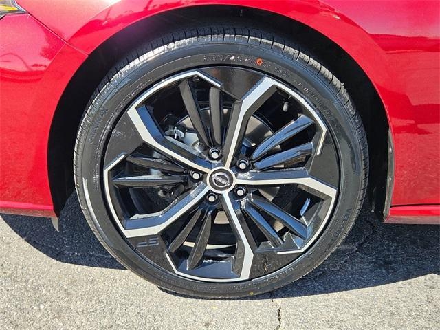 used 2023 Nissan Altima car, priced at $19,787