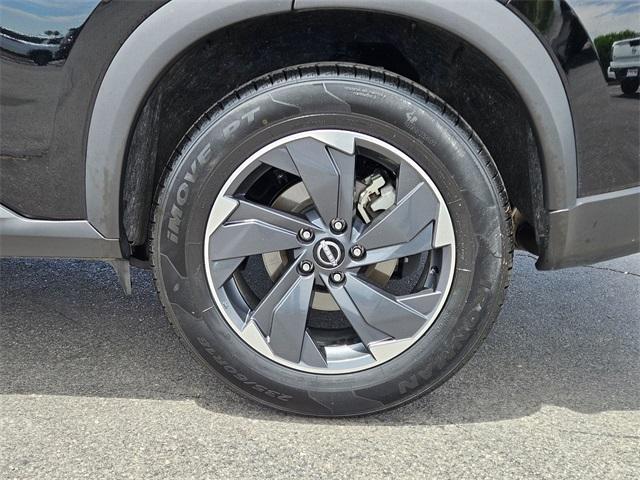 used 2024 Nissan Rogue car, priced at $23,987