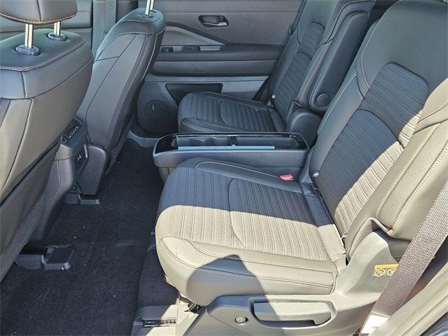 new 2025 Nissan Pathfinder car, priced at $37,943