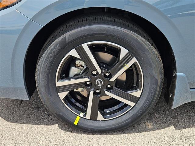 new 2025 Nissan Sentra car, priced at $23,642