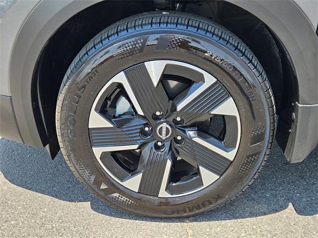 used 2025 Nissan Kicks car, priced at $22,987