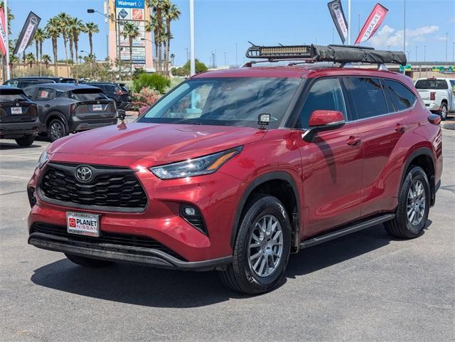 used 2021 Toyota Highlander car, priced at $30,987