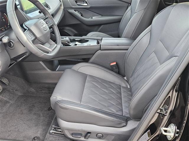 used 2025 Nissan Rogue car, priced at $33,987