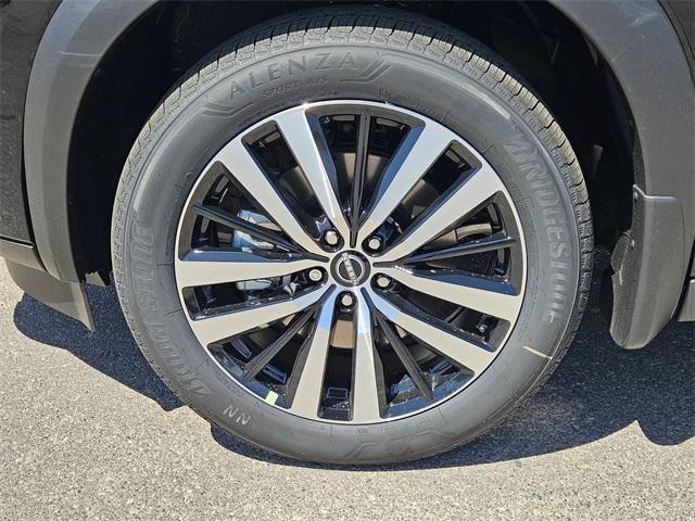 new 2025 Nissan Pathfinder car, priced at $46,939