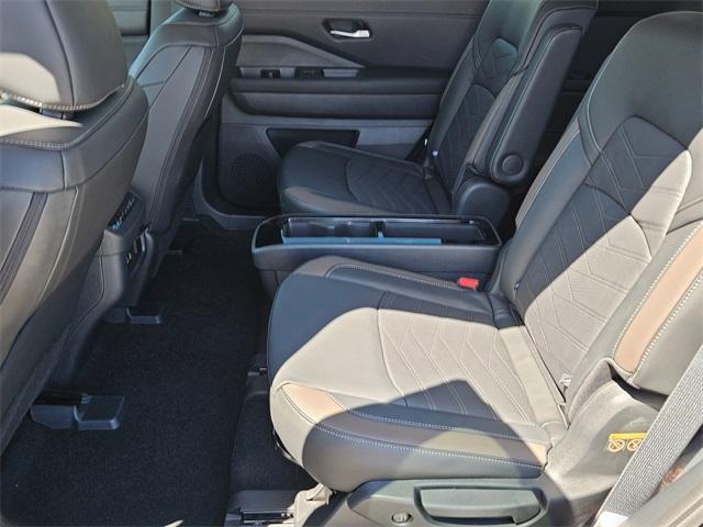 new 2025 Nissan Pathfinder car, priced at $46,939