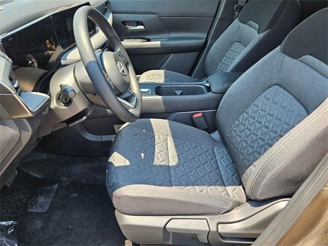 new 2025 Nissan Kicks car, priced at $24,721