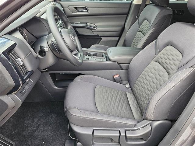 new 2025 Nissan Pathfinder car, priced at $30,450