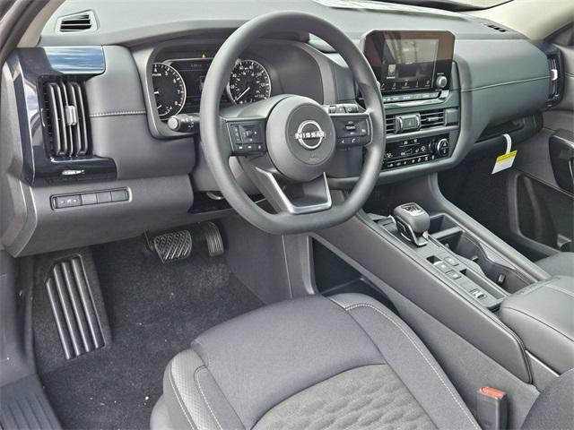 new 2025 Nissan Pathfinder car, priced at $30,450