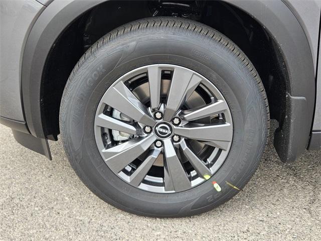 new 2025 Nissan Pathfinder car, priced at $30,450