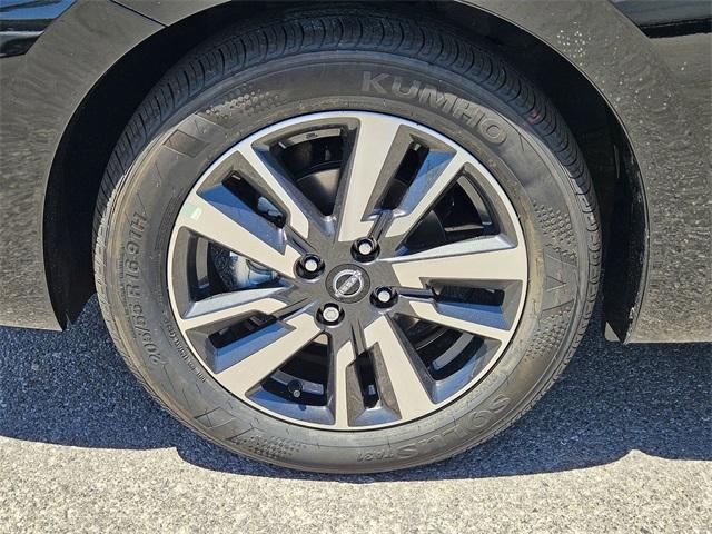 new 2025 Nissan Versa car, priced at $19,809