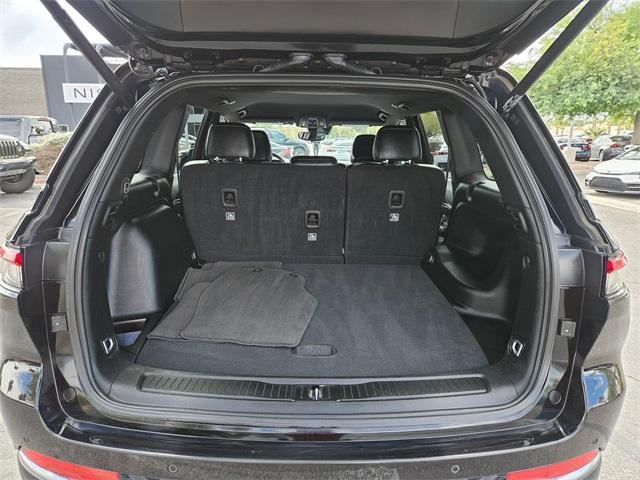 used 2024 Jeep Grand Cherokee car, priced at $29,987