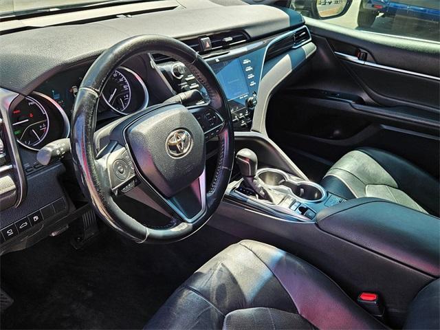 used 2018 Toyota Camry Hybrid car, priced at $13,987