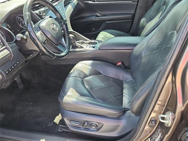 used 2018 Toyota Camry Hybrid car, priced at $13,987