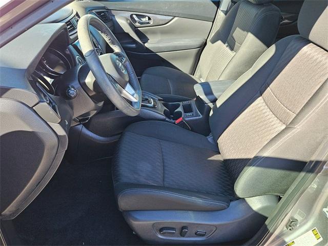 used 2019 Nissan Rogue car, priced at $17,787