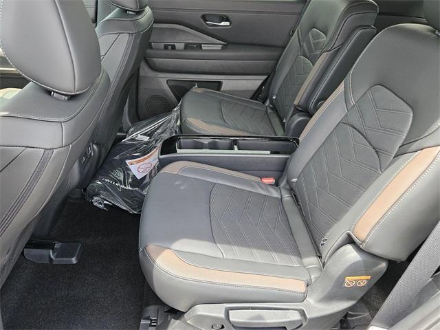 new 2025 Nissan Pathfinder car, priced at $50,740