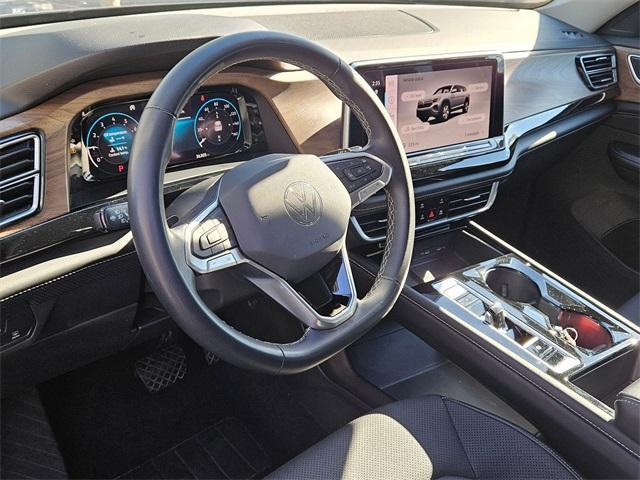used 2024 Volkswagen Atlas car, priced at $28,987