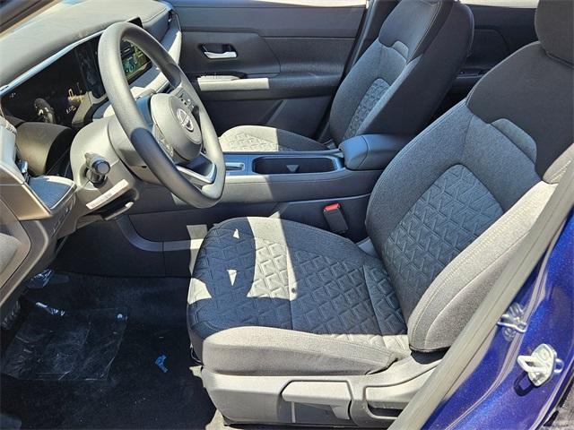 new 2025 Nissan Kicks car, priced at $26,075