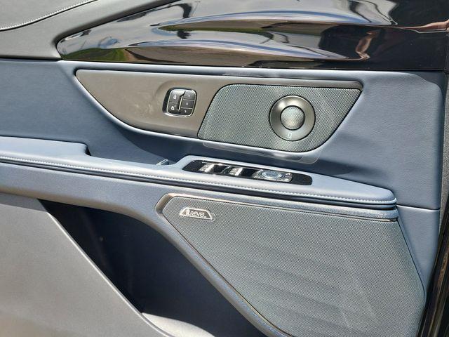 new 2025 Lincoln Nautilus car, priced at $63,806