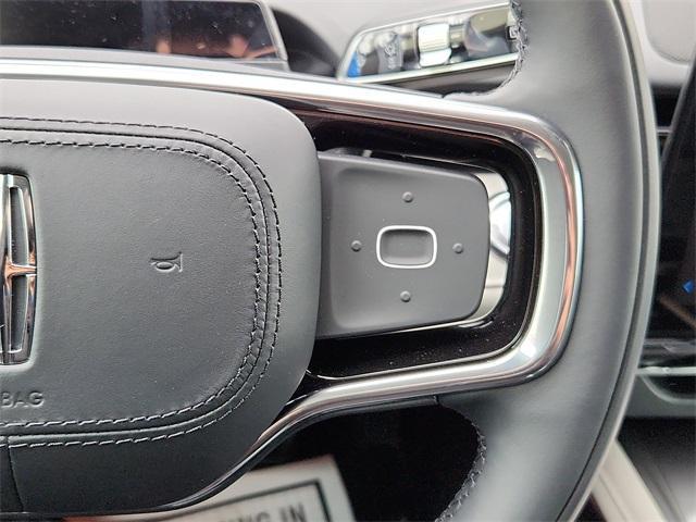 new 2025 Lincoln Nautilus car, priced at $67,011