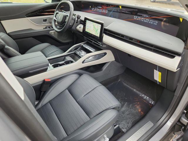 new 2025 Lincoln Nautilus car, priced at $61,610