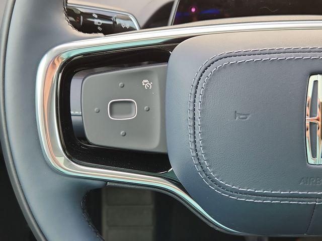 new 2025 Lincoln Nautilus car, priced at $62,556