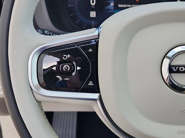 new 2025 Volvo XC60 car, priced at $60,635