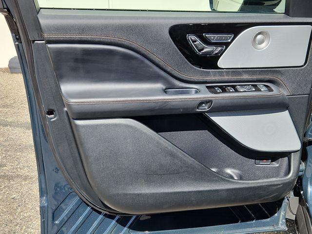 new 2025 Lincoln Aviator car, priced at $85,570