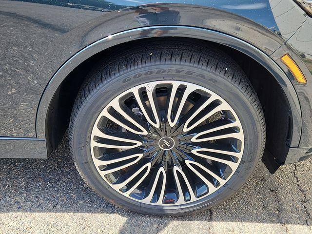 new 2025 Lincoln Aviator car, priced at $85,570