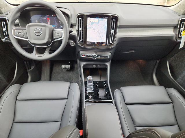new 2025 Volvo XC40 car, priced at $47,335