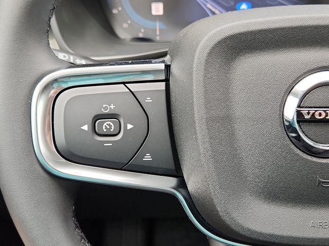 new 2025 Volvo XC40 car, priced at $47,335