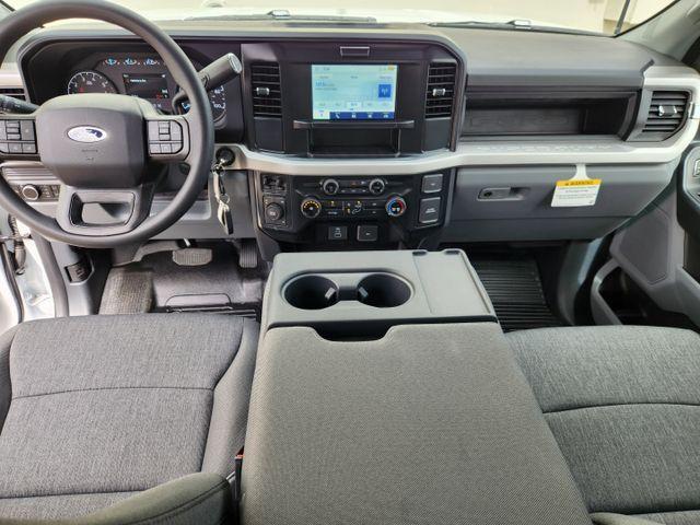 new 2025 Ford F-250 car, priced at $51,820