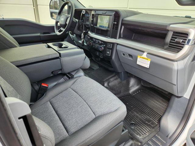 new 2025 Ford F-250 car, priced at $51,820