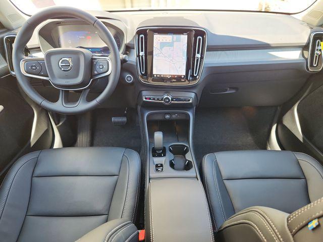 new 2025 Volvo XC40 car, priced at $44,235