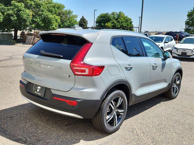 new 2025 Volvo XC40 car, priced at $44,235