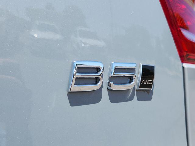 new 2025 Volvo XC40 car, priced at $44,235