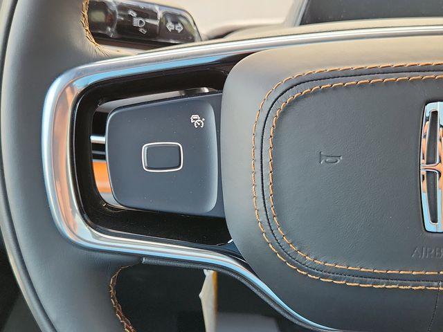 new 2025 Lincoln Navigator car, priced at $122,480